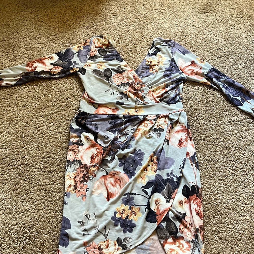 Fashion nova lavender floral wrap style bodycon dress